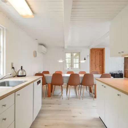 Five-bedroom Holiday In Romo *