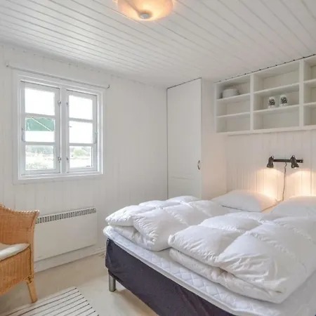 Five-bedroom Holiday In Romo 펜션 Bolilmark