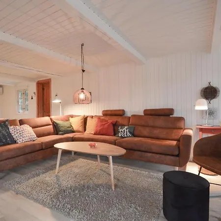 Five-bedroom Holiday In Romo * Bolilmark