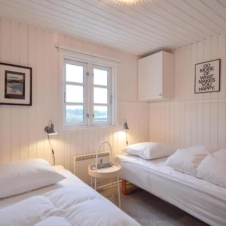 Five-bedroom Holiday In Romo Bolilmark
