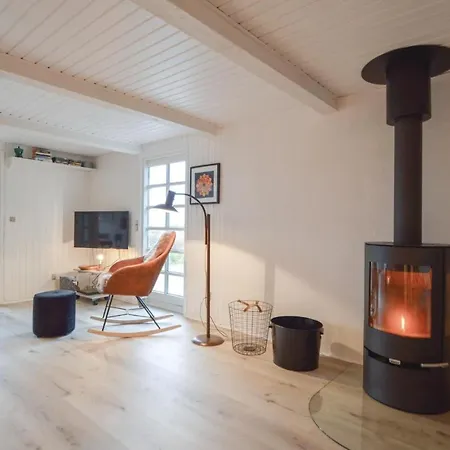 Five-bedroom Holiday In Romo